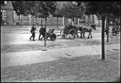 Troupes allemandes en retraite, Angers, août 1944