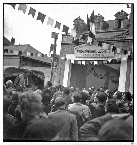 Retour des prisonniers et requis du Service du travail obligatoire à Cholet, 24 mai 1945